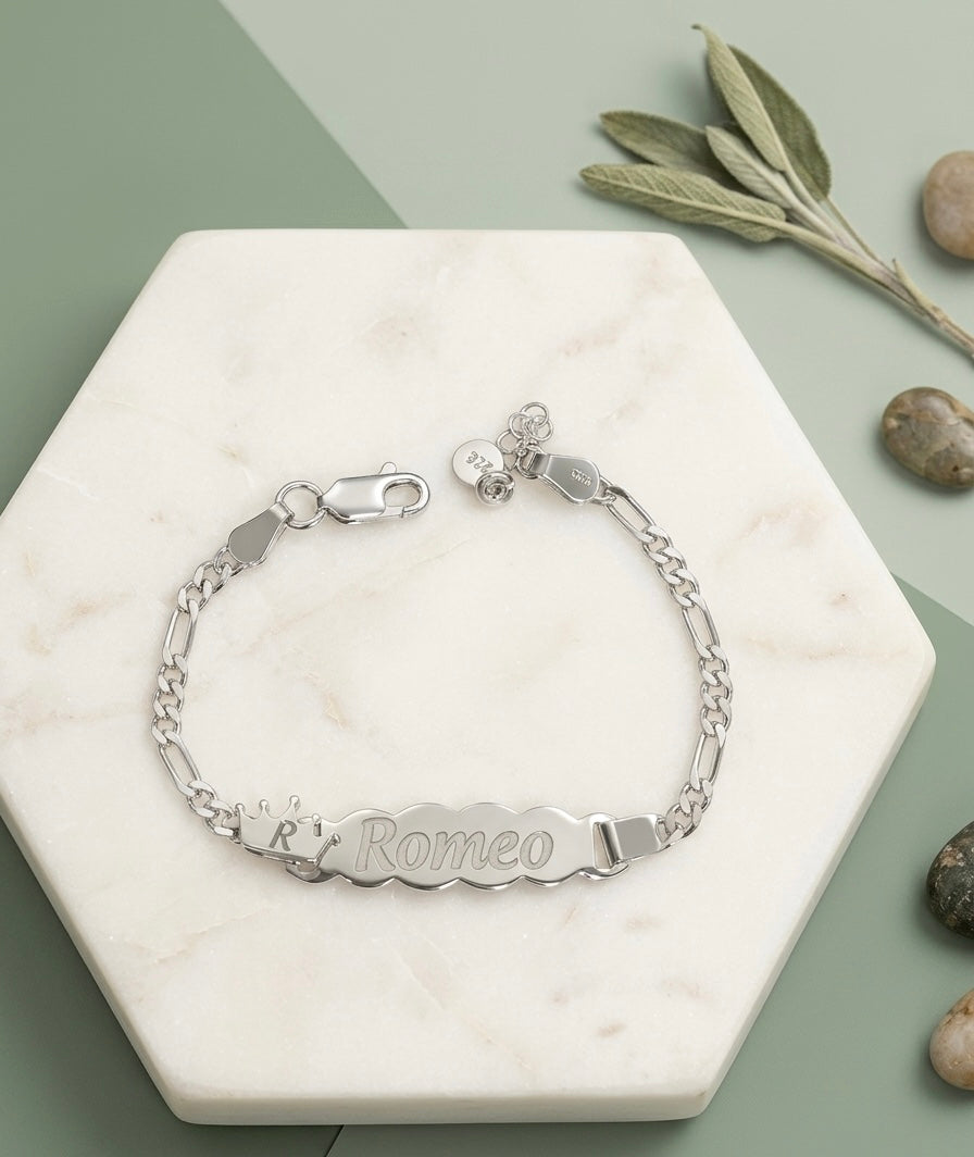 PERSONALIZED NAME NECKLACE WITH CUSTOM ENGRAVED HEART